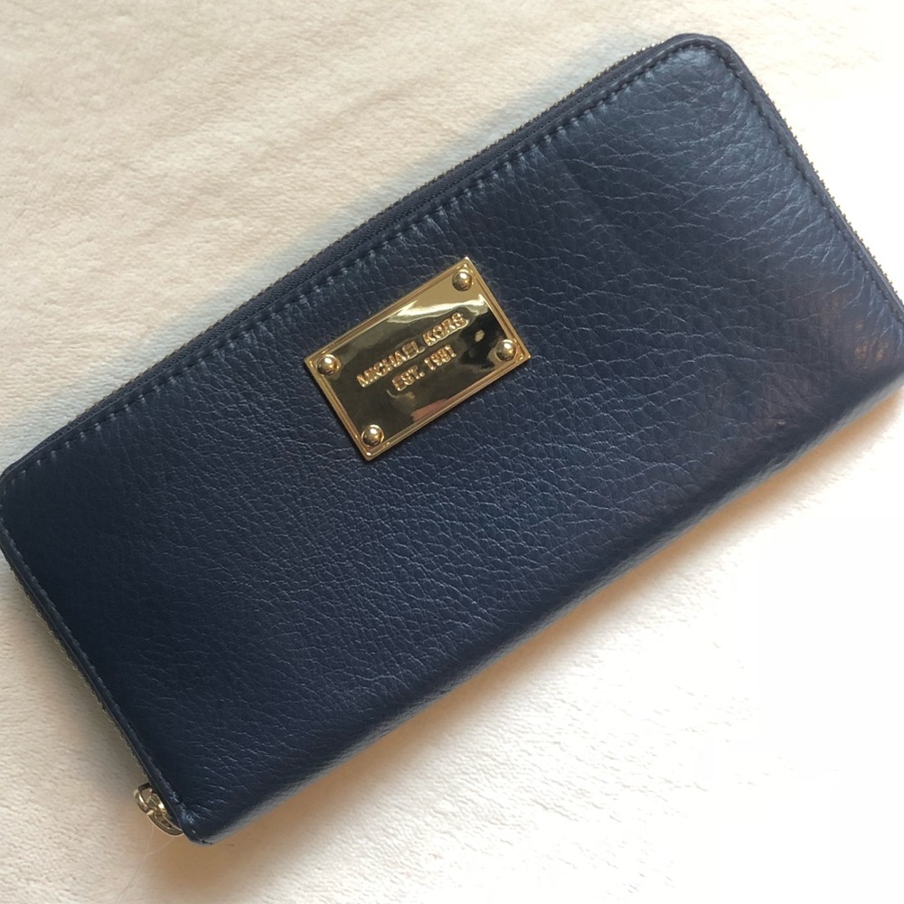 NWT Michael Kors wallet